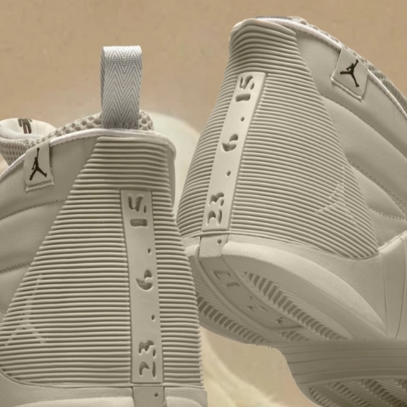 Nike Air Jordan 15 Billie Eilish - Picture 9 of 12